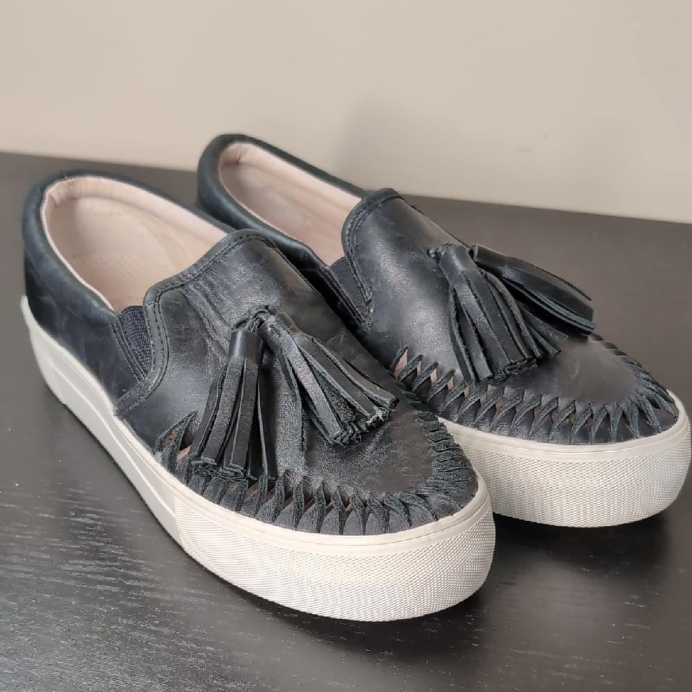 Vince Camuto Black and White Slip On Flats with Tassels Size 6.5